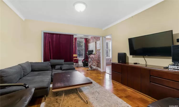 41-12 41st Street, New York, NY, 1 Bedroom Bedrooms, 5 Rooms Rooms,1 BathroomBathrooms,Residential,For Sale,41st,L3556450