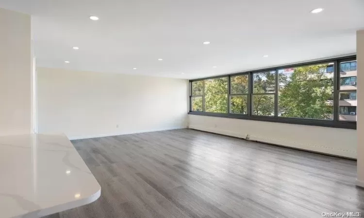 166-31 9th Avenue, New York, NY, 3 Bedrooms Bedrooms, 5 Rooms Rooms,1 BathroomBathrooms,Residential,For Sale,9th,L3557480