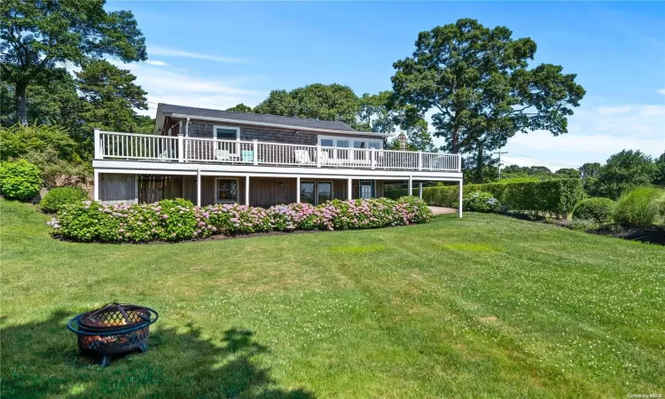 9160 Peconic Bay Boulevard, Southold, NY, 3 Bedrooms Bedrooms, 10 Rooms Rooms,2 BathroomsBathrooms,Residential,For Sale,Peconic Bay,L3562220