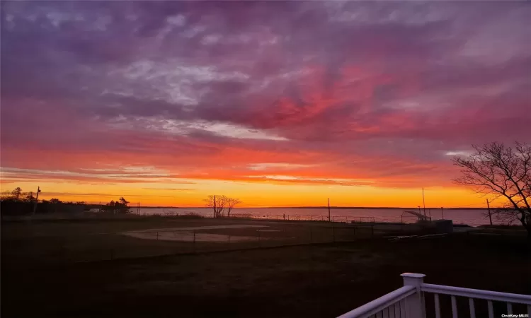 9160 Peconic Bay Boulevard, Southold, NY, 3 Bedrooms Bedrooms, 10 Rooms Rooms,2 BathroomsBathrooms,Residential,For Sale,Peconic Bay,L3562220