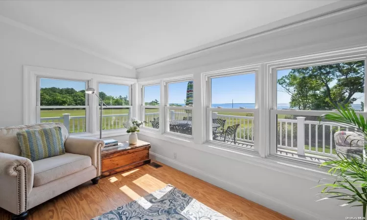 9160 Peconic Bay Boulevard, Southold, NY, 3 Bedrooms Bedrooms, 10 Rooms Rooms,2 BathroomsBathrooms,Residential,For Sale,Peconic Bay,L3562220