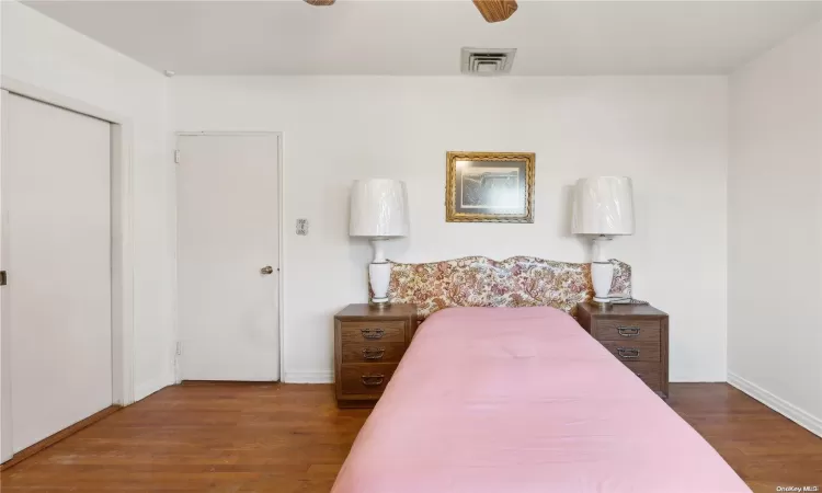 69-44 172nd Street, New York, NY, 3 Bedrooms Bedrooms, 5 Rooms Rooms,2 BathroomsBathrooms,Residential,For Sale,172nd,L3563356