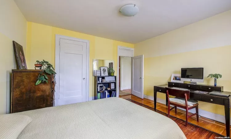 35-27 80th Street, New York, NY, 1 Bedroom Bedrooms, 3 Rooms Rooms,1 BathroomBathrooms,Residential,For Sale,80th,L3562802