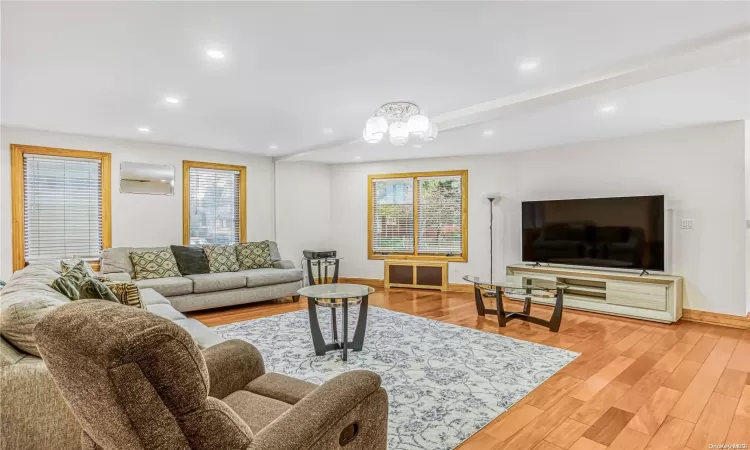 84-19 121st Street, New York, NY, 5 Bedrooms Bedrooms, 15 Rooms Rooms,4 BathroomsBathrooms,Residential,For Sale,121st,L3563542