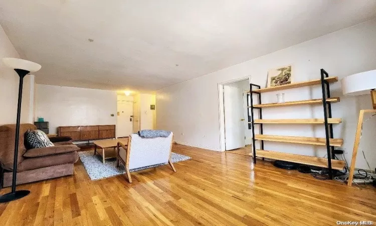 67-30 Dartmouth Street, New York, NY, 2 Bedrooms Bedrooms, 4 Rooms Rooms,1 BathroomBathrooms,Residential,For Sale,Dartmouth Street,L3564061