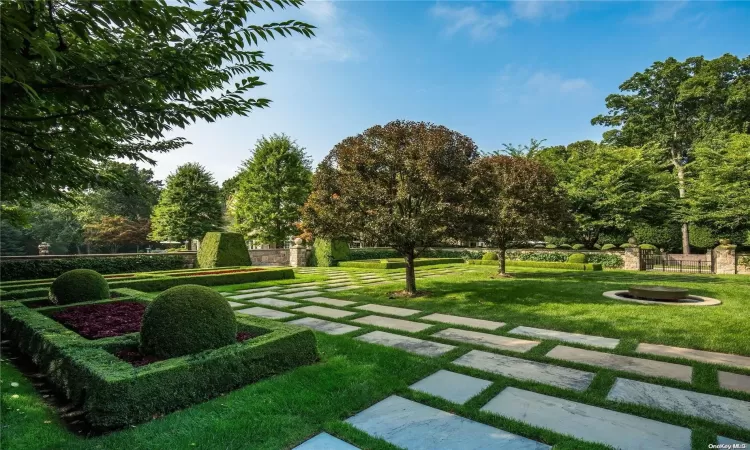 Picturesque Formal Parterre Garden