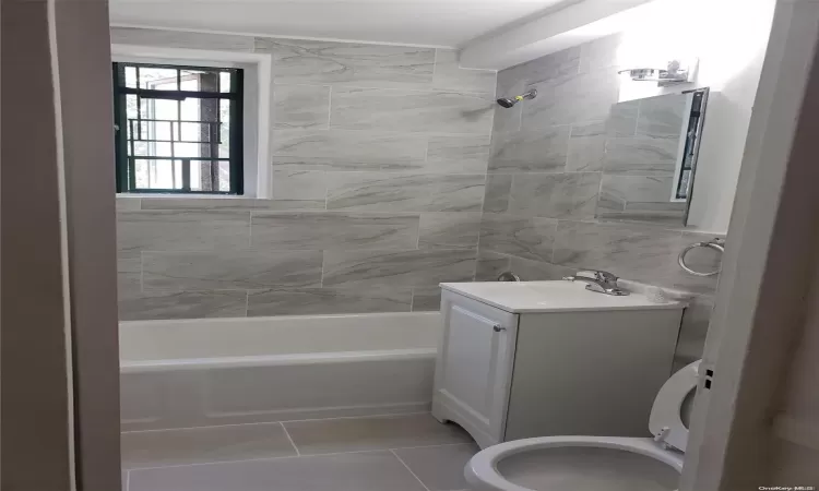 2100 Tremont Avenue, New York, NY, 2 Bedrooms Bedrooms, 4 Rooms Rooms,1 BathroomBathrooms,Residential,For Sale,Tremont,L3571913