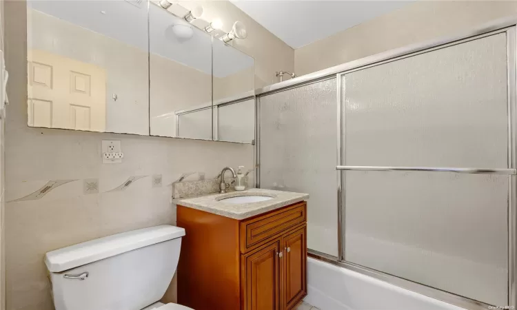 45-14 80th Street, New York, NY, 8 Bedrooms Bedrooms, 17 Rooms Rooms,6 BathroomsBathrooms,Residential Income,For Sale,80th,L3568900