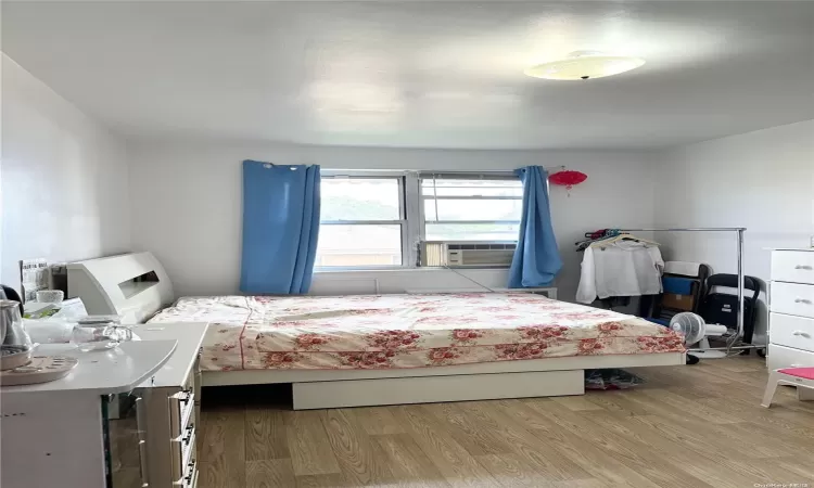 153-47 Horace Harding Expressway, New York, NY, 8 Bedrooms Bedrooms, 20 Rooms Rooms,3 BathroomsBathrooms,Residential Income,For Sale,Horace Harding,L3571984