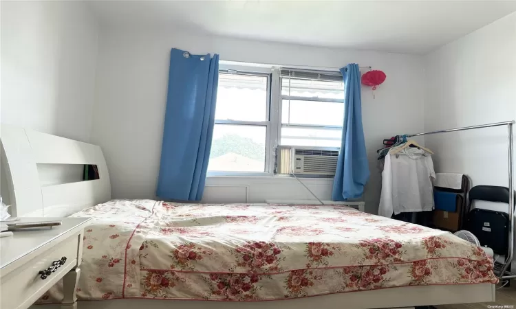 153-47 Horace Harding Expressway, New York, NY, 8 Bedrooms Bedrooms, 20 Rooms Rooms,3 BathroomsBathrooms,Residential Income,For Sale,Horace Harding,L3571984