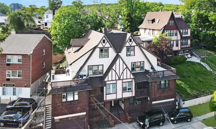 2401-2407 Richmond Road, New York, NY, 14 Bedrooms Bedrooms, 30 Rooms Rooms,10 BathroomsBathrooms,Commercial Sale,For Sale,Richmond,L3575736