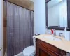 688 Jewett Avenue, New York, NY, 6 Bedrooms Bedrooms, 12 Rooms Rooms,3 BathroomsBathrooms,Residential Income,For Sale,Jewett,L3577204