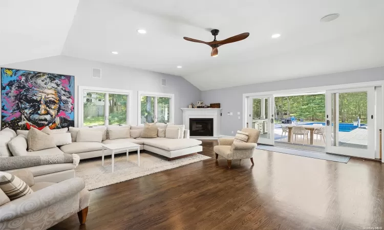 541 Wainscott Nw Road, East Hampton, NY, 4 Bedrooms Bedrooms, 7 Rooms Rooms,4 BathroomsBathrooms,Residential,For Sale,Wainscott Nw,L3577399