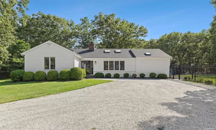 541 Wainscott Nw Road, East Hampton, NY, 4 Bedrooms Bedrooms, 7 Rooms Rooms,4 BathroomsBathrooms,Residential,For Sale,Wainscott Nw,L3577399