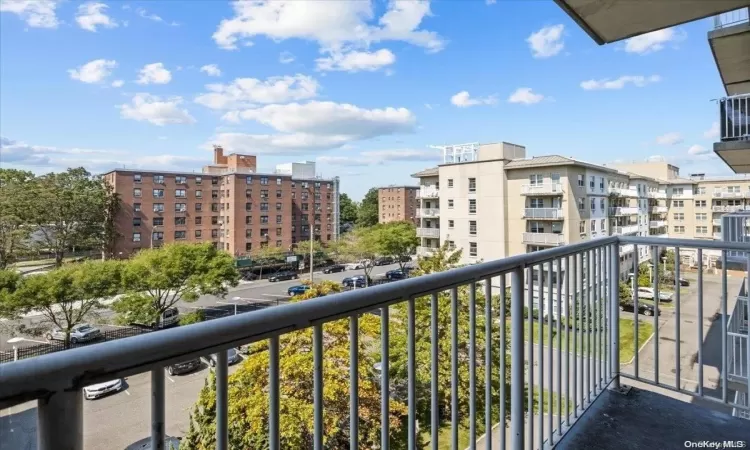 221 Beach 80th Street, New York, NY, 1 Bedroom Bedrooms, 2 Rooms Rooms,1 BathroomBathrooms,Residential,For Sale,Beach 80th,L3577972