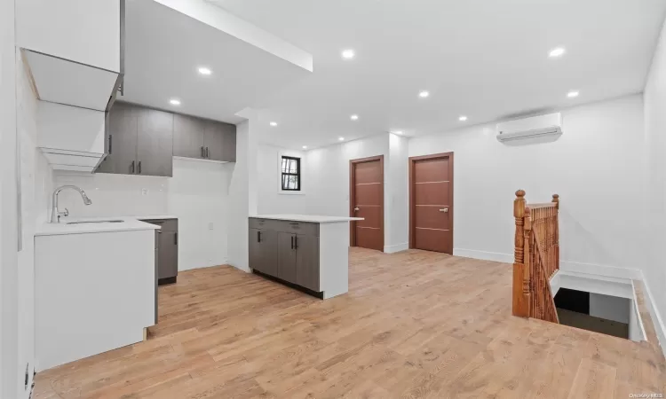 183 2nd Street, New York, NY, 10 Bedrooms Bedrooms, 18 Rooms Rooms,6 BathroomsBathrooms,Residential Income,For Sale,2nd,L3579111