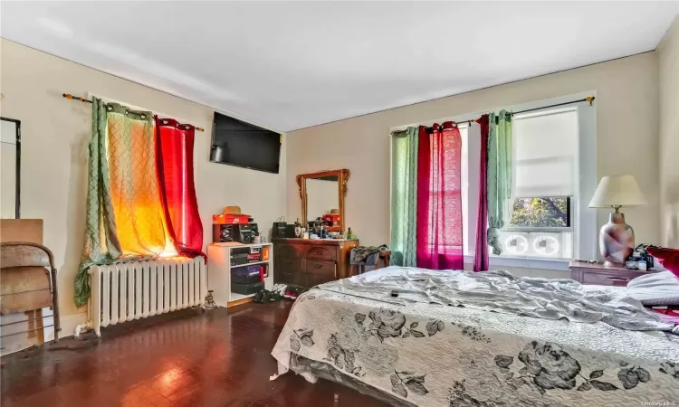 598 Beach 19th Street, New York, NY, 5 Bedrooms Bedrooms, 8 Rooms Rooms,3 BathroomsBathrooms,Residential Income,For Sale,Beach 19th,L3579145