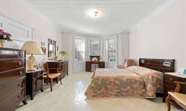 97-19 76th Street, New York, NY, 6 Bedrooms Bedrooms, 13 Rooms Rooms,2 BathroomsBathrooms,Residential Income,For Sale,76th,L3579203