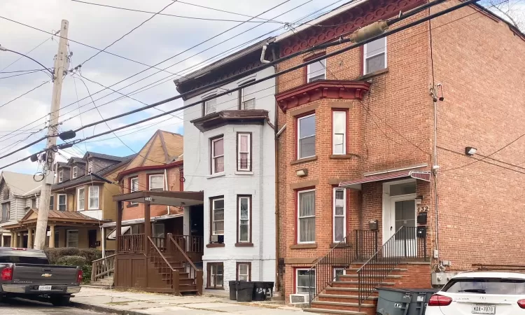 132 Chambers Street, Newburgh (city), NY, 6 Bedrooms Bedrooms, ,2 BathroomsBathrooms,Residential Income,For Sale,Chambers,H6298944