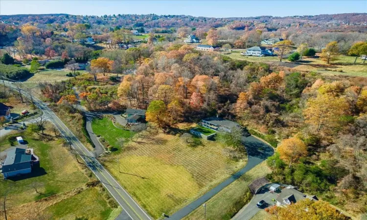 Bird's eye view of property/area.