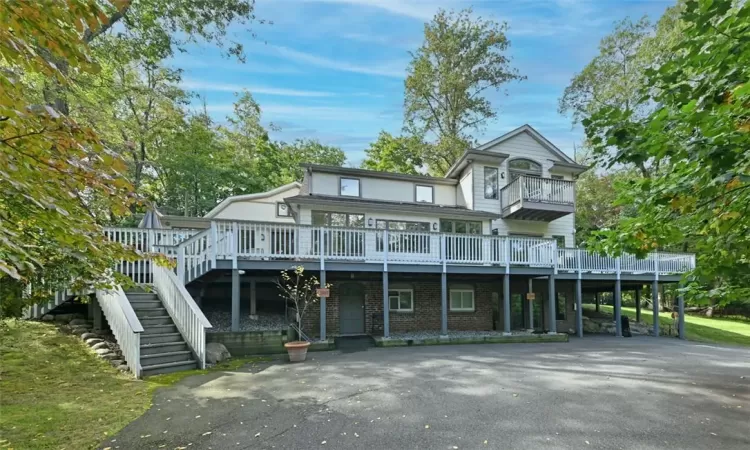 27 Pomona Lane, Ramapo, NY, 6 Bedrooms Bedrooms, 13 Rooms Rooms,4 BathroomsBathrooms,Residential,For Sale,Pomona,H6330298