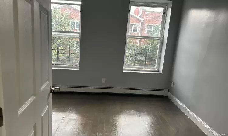 579 Van Siclen Avenue, New York, NY, 6 Bedrooms Bedrooms, 12 Rooms Rooms,3 BathroomsBathrooms,Residential Income,For Sale,Van Siclen,L3592660