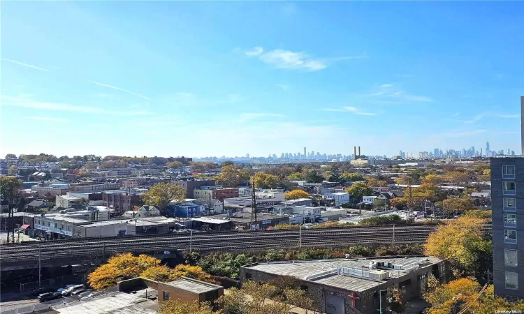 70-26 Queens Boulevard, New York, NY, 2 Bedrooms Bedrooms, 4 Rooms Rooms,2 BathroomsBathrooms,Residential,For Sale,Queens,L3589862