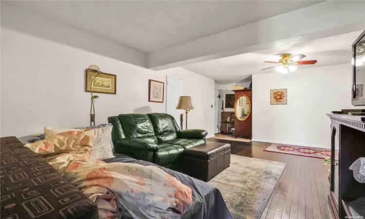 29-09 137th Street, New York, NY, 2 Bedrooms Bedrooms, 5 Rooms Rooms,1 BathroomBathrooms,Residential,For Sale,137th,L3535216