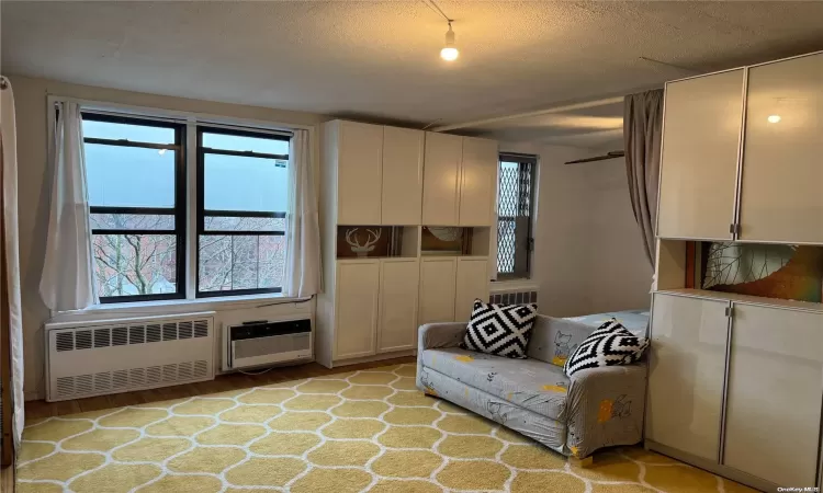 2015 Saint Paul Ave, New York, NY, 2 Rooms Rooms,1 BathroomBathrooms,Residential,For Sale,Saint Paul Ave,L3535205