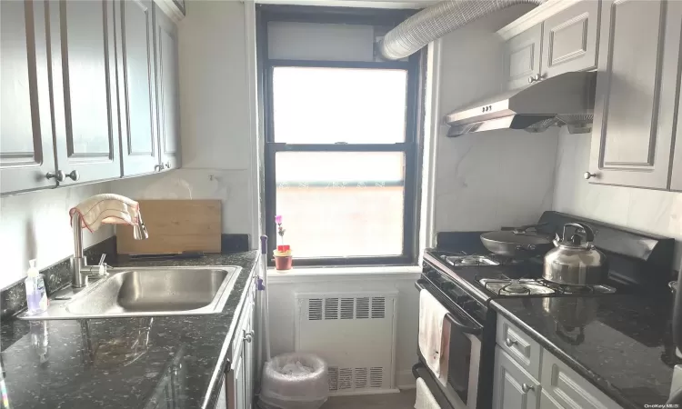 150-10 71 Avenue, New York, NY, 2 Bedrooms Bedrooms, 4 Rooms Rooms,1 BathroomBathrooms,Residential,For Sale,71,L3538251