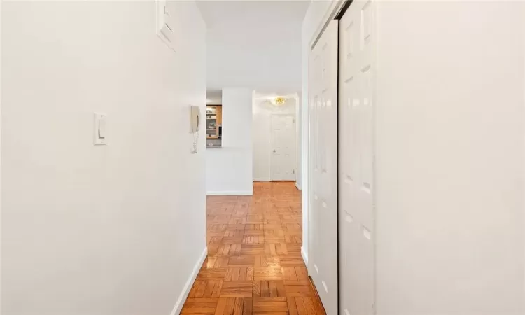 4555 Henry Hudson Parkway, New York, NY, 2 Bedrooms Bedrooms, 5 Rooms Rooms,1 BathroomBathrooms,Residential,For Sale,Henry Hudson,H6296601