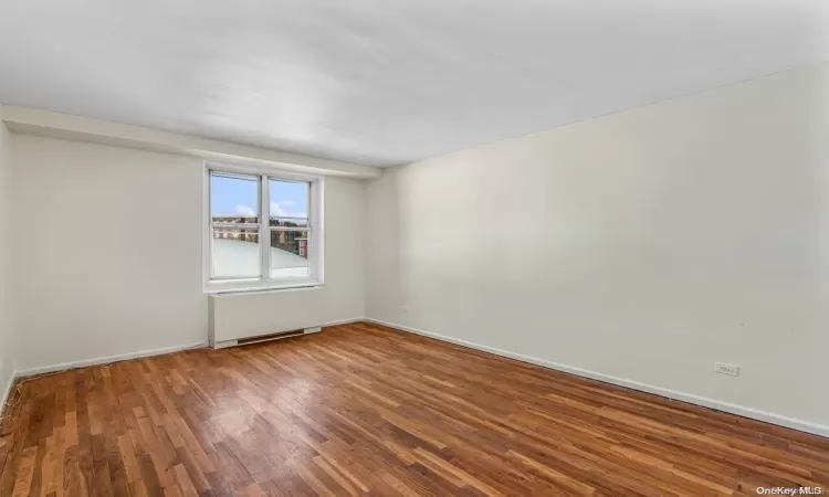 212-30 23rd Ave, New York, NY, 1 Bedroom Bedrooms, 4 Rooms Rooms,1 BathroomBathrooms,Residential,For Sale,23rd Ave,L3544152