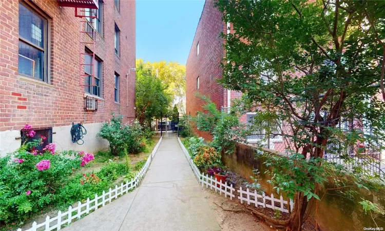 65-15 38 Avenue, New York, NY, 3 Rooms Rooms,1 BathroomBathrooms,Residential,For Sale,38,L3554214