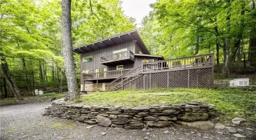 273 Grogkill Road, Woodstock, NY, 2 Bedrooms Bedrooms, 7 Rooms Rooms,2 BathroomsBathrooms,Residential,For Sale,Grogkill,H6307293