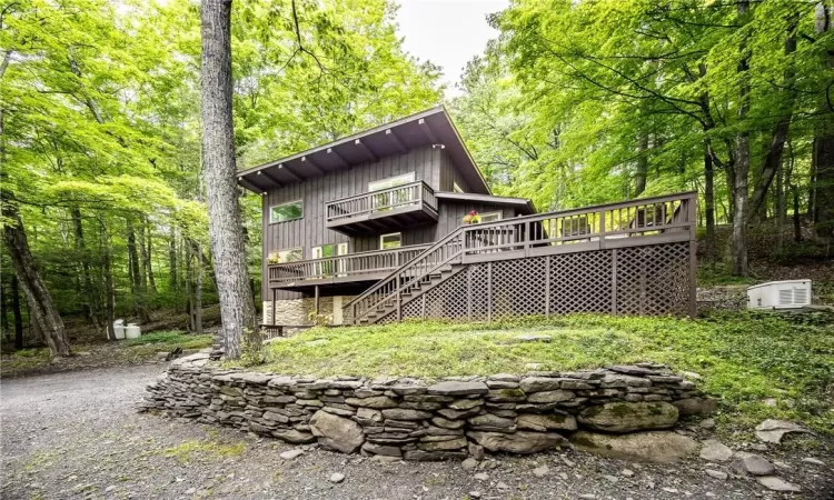 273 Grogkill Road, Woodstock, NY, 2 Bedrooms Bedrooms, 7 Rooms Rooms,2 BathroomsBathrooms,Residential,For Sale,Grogkill,H6307293