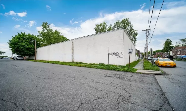 25 Carpenter Avenue, Newburgh (city), NY, ,Commercial Sale,For Sale,Carpenter,H6308936