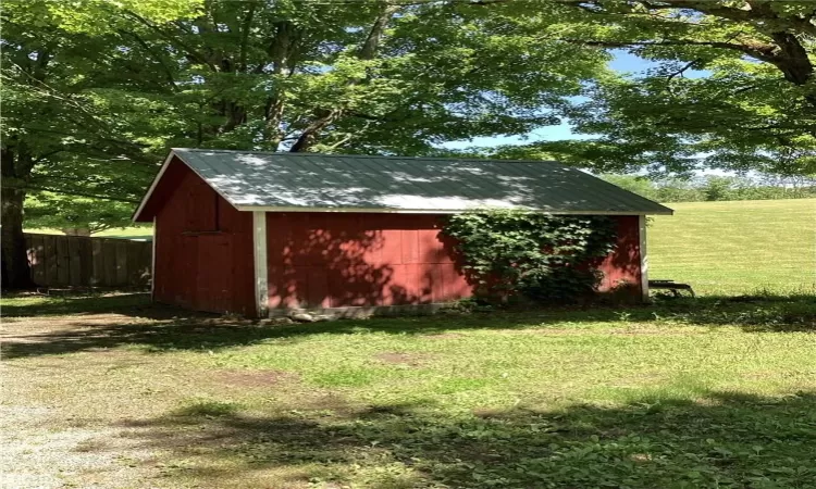 22 Hunns Lake Road, Stanford, NY, 5 Bedrooms Bedrooms, 7 Rooms Rooms,2 BathroomsBathrooms,Residential,For Sale,Hunns Lake,H6280956