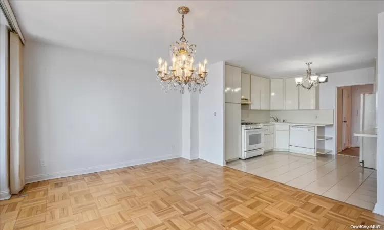 166-25 Powells Cove Boulevard, New York, NY, 1 Bedroom Bedrooms, 4 Rooms Rooms,1 BathroomBathrooms,Residential,For Sale,Powells Cove,L3553625