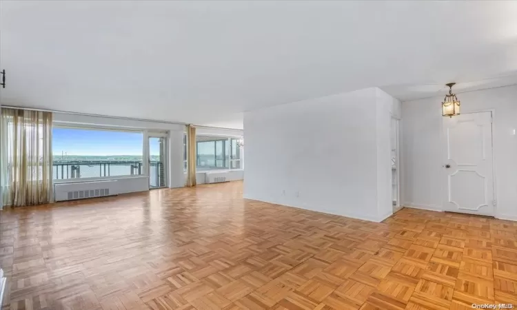 166-25 Powells Cove Boulevard, New York, NY, 1 Bedroom Bedrooms, 4 Rooms Rooms,1 BathroomBathrooms,Residential,For Sale,Powells Cove,L3553625