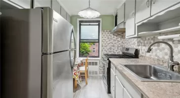 33-06 92 Street, New York, NY, 1 Bedroom Bedrooms, 4 Rooms Rooms,1 BathroomBathrooms,Residential,For Sale,92,L3553976