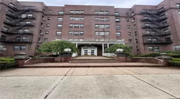 170-40 Highland Avenue, New York, NY, 1 Bedroom Bedrooms, 5 Rooms Rooms,1 BathroomBathrooms,Residential,For Sale,Highland,L3557696