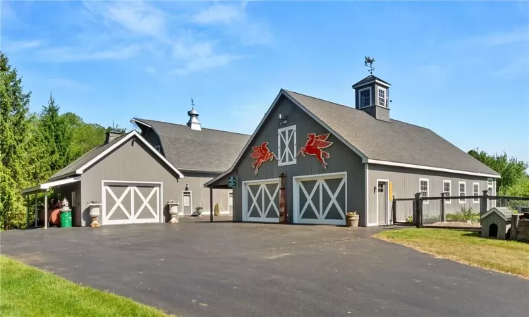 Garage/barn complex.