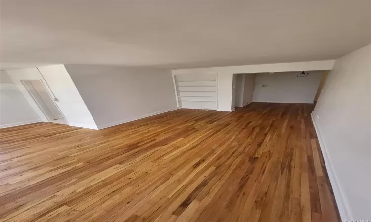 8830 182nd Street, New York, NY, 1 Room Rooms,1 BathroomBathrooms,Residential,For Sale,182nd,L3561606