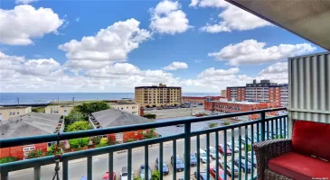 333 Broadway, Long Beach, NY, 1 Bedroom Bedrooms, 4 Rooms Rooms,1 BathroomBathrooms,Residential,For Sale,Broadway,L3571482