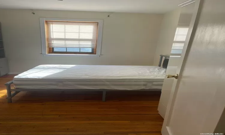 144-33 79 Avenue, New York, NY, 1 Bedroom Bedrooms, 3 Rooms Rooms,1 BathroomBathrooms,Residential,For Sale,79,L3592312