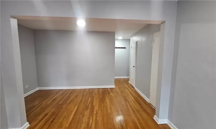 1480 Thieriot Avenue, New York, NY, 2 Bedrooms Bedrooms, 4 Rooms Rooms,1 BathroomBathrooms,Residential,For Sale,Thieriot,H6303417