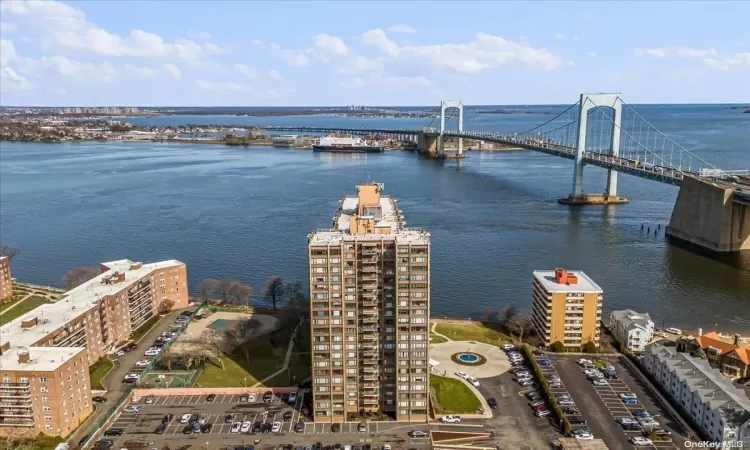 166-25 Powells Cove Blvd, New York, NY, 2 Bedrooms Bedrooms, 5 Rooms Rooms,2 BathroomsBathrooms,Residential,For Sale,Powells Cove Blvd,L3537352