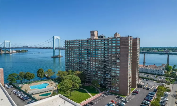 166-25 Powells Cove Blvd, New York, NY, 2 Bedrooms Bedrooms, 5 Rooms Rooms,2 BathroomsBathrooms,Residential,For Sale,Powells Cove Blvd,L3537352