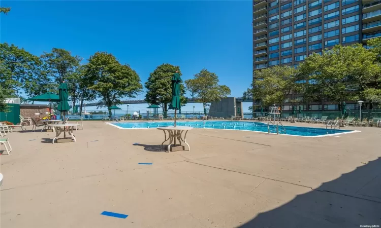 166-25 Powells Cove Blvd, New York, NY, 4 Bedrooms Bedrooms, 8 Rooms Rooms,2 BathroomsBathrooms,Residential,For Sale,Powells Cove Blvd,L3512525