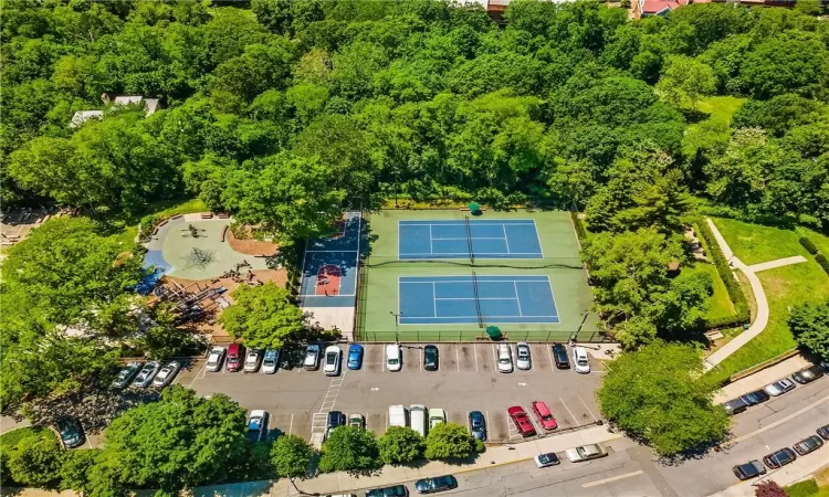 Birds eye view of property